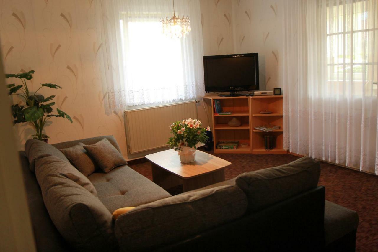 Ferienwohnung Im Herzen Des Nationalparks Hohnstein Exteriör bild